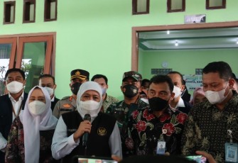 Dandim Bojonegoro dampingi Gubernur Jatim di HUT ke-46 Koperasi KAREB