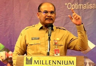 Dirjen Adwil Kemendagri Safrizal ZA saat menjadi pembicara kunci pada FGD Konsultasi Publik Gerakan Kecamatan Tangguh Bencana, .