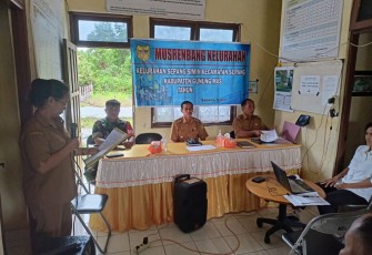 Musrenbang Tingkat Kelurahan bertempat di Kantor Kelurahan Sepang Simin, Kecamatan Sepang, Kabupaten Gunung Mas, Senin 19 September 2022. 