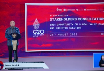 MenKopUKM Teten Masduki dalam sambutannya di acara 4th Side Event G20 Stakeholders Consultant, SMEs Opportunity on Global Value Chain and Logistic Solution secara virtual, Jakarta, Jumat Malam (26/8).