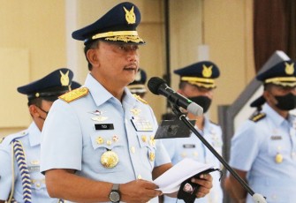 Pangkoopsud I Marsda TNI Ir. Tedi Rizalihadi S., M.M., saat memimpin langsung acara Sertijab, Jumat (2-09-2022).