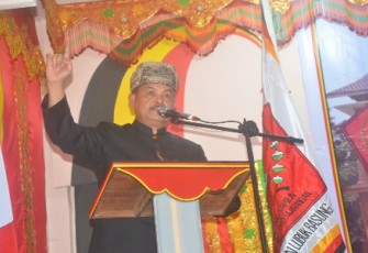 Ketua Lembaga Kerapatan Adat Alam Minangkabau Fauzi Bahar, Dt Nan Sati.