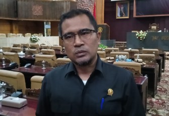 Anggota Fraksi PKS,PBB, Hanura DPRD Jawa Timur Mathur Husairi