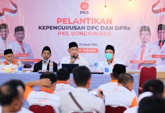 Pelantikan 20 DPC dan 104 DPRa, di Graha Ijen Bondowoso