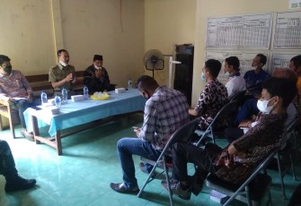Perwakilan Pertamina EP Field Cepu, saat audiensi dengan warga Desa Temulus, Kecamatan Randublatung, Blora