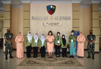 Lanud Supadio Berangkatkan 6 Casis SMA Pradita Dirgantara Ke Solo