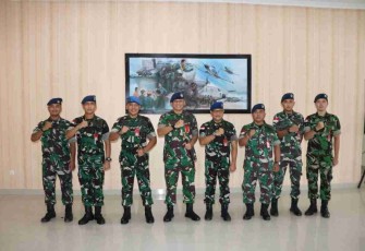 46 Personel Lanud Manuhua Mendapatkan Kenaikan Pangkat 