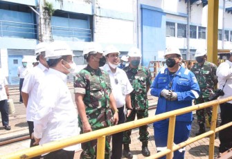 Dampingi Pangkogabwilhan I, Danlantamal V Kunjungi PT. PAL Indonesia 