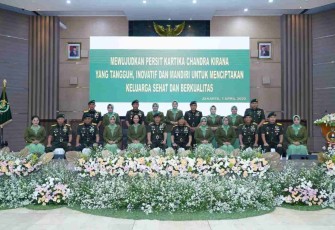 Pangkostrad Hadiri Peringatan HUT Ke-76 Persit Kartika Chandra Kirana di Makostrad