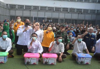 Ny Mia Kunto Arief Wibowo Gelar Baksos di Bandung dan Cimahi