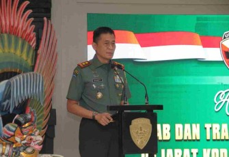 Kembangkan karier prajuritnya melalui Sertijab, Pangdam Udayana sampaikan di Makodam. Kamis (21/4/22)