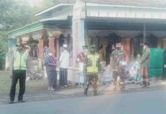 Pengaman sholat Idul Fitri di wilayah Padas. Senin (02/05/2022)