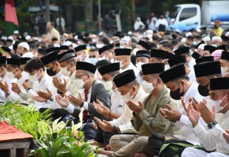 Suasana salat id di lapangan Merdeka Medan. Senin (02/05/2022)