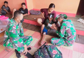 Sigap dan responsif satgas pemberantasan obati warga yang Terluka. Jum'at (06/05/2022)