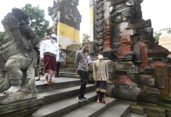 Presiden Joko Widodo kunjungi cagar budaya Pura Tirta Empul Gianyar Bali. Jum'at (06/5/2022)