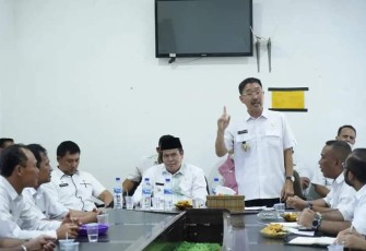 Bupati Labuhanbatu Selatan saat menyampaikan arahannya, Rabu (11/5/2022)