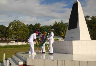Ziarah dan tabur bunga Yonmarhanlan XIV Sorong peringati HUT Ke-4 Pasmar 3. Rabu (11/05/2022)