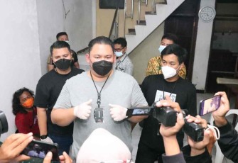 Kasat Reskrim Polres Tanjung Perak saat memberikan keterangan pers di Surabaya. Jum'at (13/05/2022)