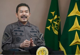 Jaksa Agung RI saat memberikan keterangan pers atas hasil survey nasional kepercayaan masyarakat yang tinggi di lembaganya. Senin (16/05/2022)