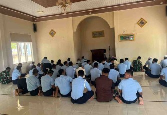 Doa bersama prajurit lanud MUS