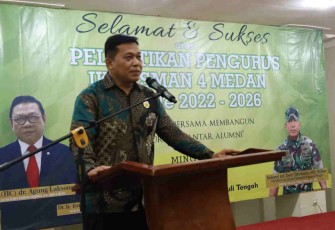 Danrem 023/KS saat memberikan sambutan acara IKAL SMAN 4 Medan