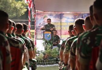 Arahan Pangdam XII/Tpr kepada prajurit Yonif 642/Kapuas