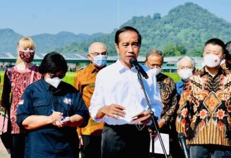 Presiden Joko Widodo saat menyampaikan di acara peresmian persemaian Rumpin Kab Bogor