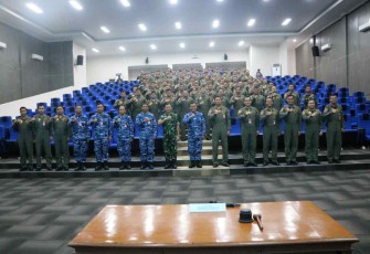 Foto bersama penutupan Latihan Mission Oriented Training (MOT) TA.2022 di Lanud Iswahjudi 