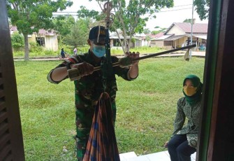 Satgas perbatasan bantu posyandu balita 