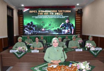 Pengarahan Kasad kepada anggota Persit lewat daring