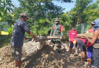 Bersama warga binaan berjibaku bangun talud