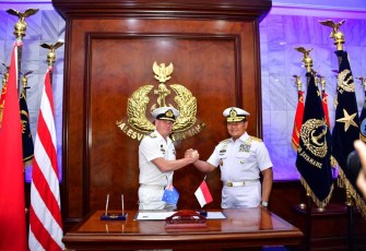Kerjasama militer TNI AL dengan Royal Australian Navy 