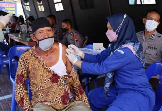Layanan Vaksinasi Covid-19 Polres Banjarnegara 