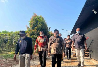 Irwil I Icon Siregar saat meninjau lapas terbuka Ciangir 