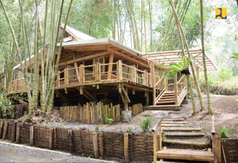 Kampus Desa Bambu Turetogo di Bajawa, NTT