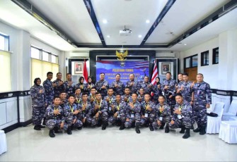 Askomlek Kasal foto bersama peserta pelatihan jajaran Koarmada III di Sorong