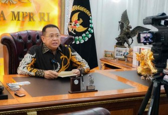 Bambang Soesatyo saat keterangan persnya di Jakarta, Selasa (4/10)