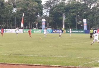 Pertandingan perdana kontingan Liga Santri Piala Kasad Kodim 0802/Ponorogo di Bandung. Rabu (6/10)