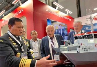Kasal Laksamana TNI Yudo Margono saat menghadiri Euronaval 2022 di Paris Le Bourget 