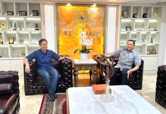 Ketua MPR-RI bersama Menkes