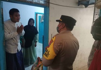 Polres Pasuruan Kota berikan santunan keluarga balita gagal ginjal akut