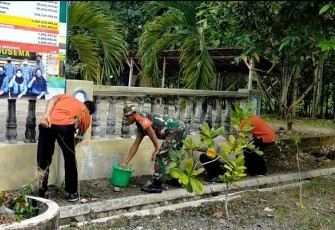 Karya bakti bersihkan lingkungan di wilayah binaan