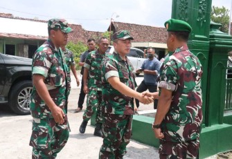 Kasdam V/Brawijaya Meninjau Posramil Pangkur