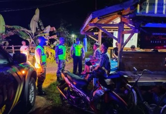 Patroli gabungan di wilayah desa binaan