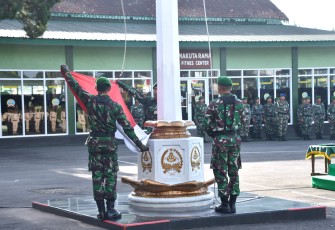 Upacara 17an di Makorem 073/Mkt