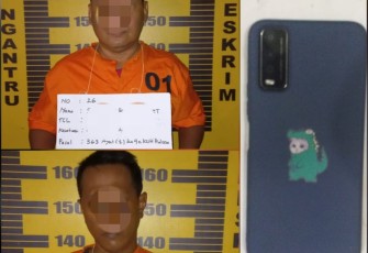 Dua pencuri uang dan HP di Tulungagung, berhasil ditangkap Polisi