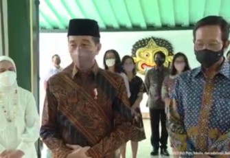 Presiden Jokowi silaturahmi bersama Sri Sultan Hamengkubuwono X di keraton Yogyakarta. Senin (02/05/2022) 