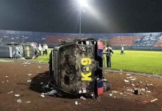 Ilustrasi pasca kerusuhan suporter di stadion Kanjuruhan Malang 