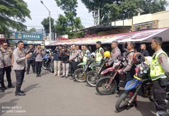 Trail Polisi kirimkan bantuan korban gempa Cianjur 