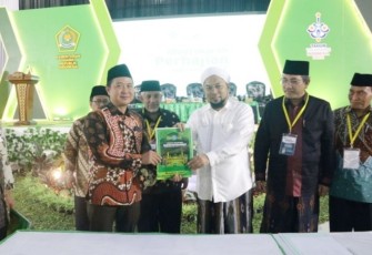 Penyampaian rekomendasi Mudzakarah Perhajian Indonesia 2022 di Situbondo Jatim 